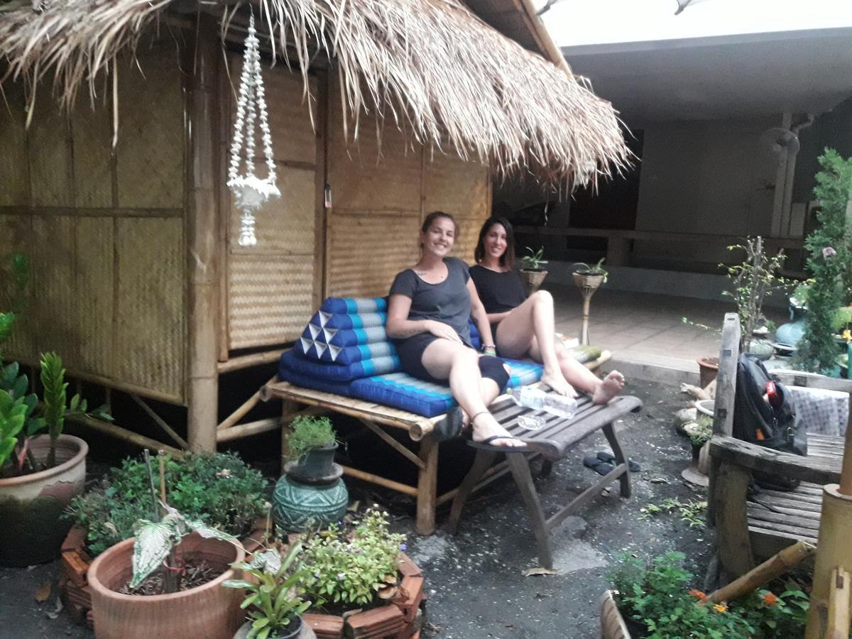 Coc Guest House & Hostel 치앙마이 외부 사진